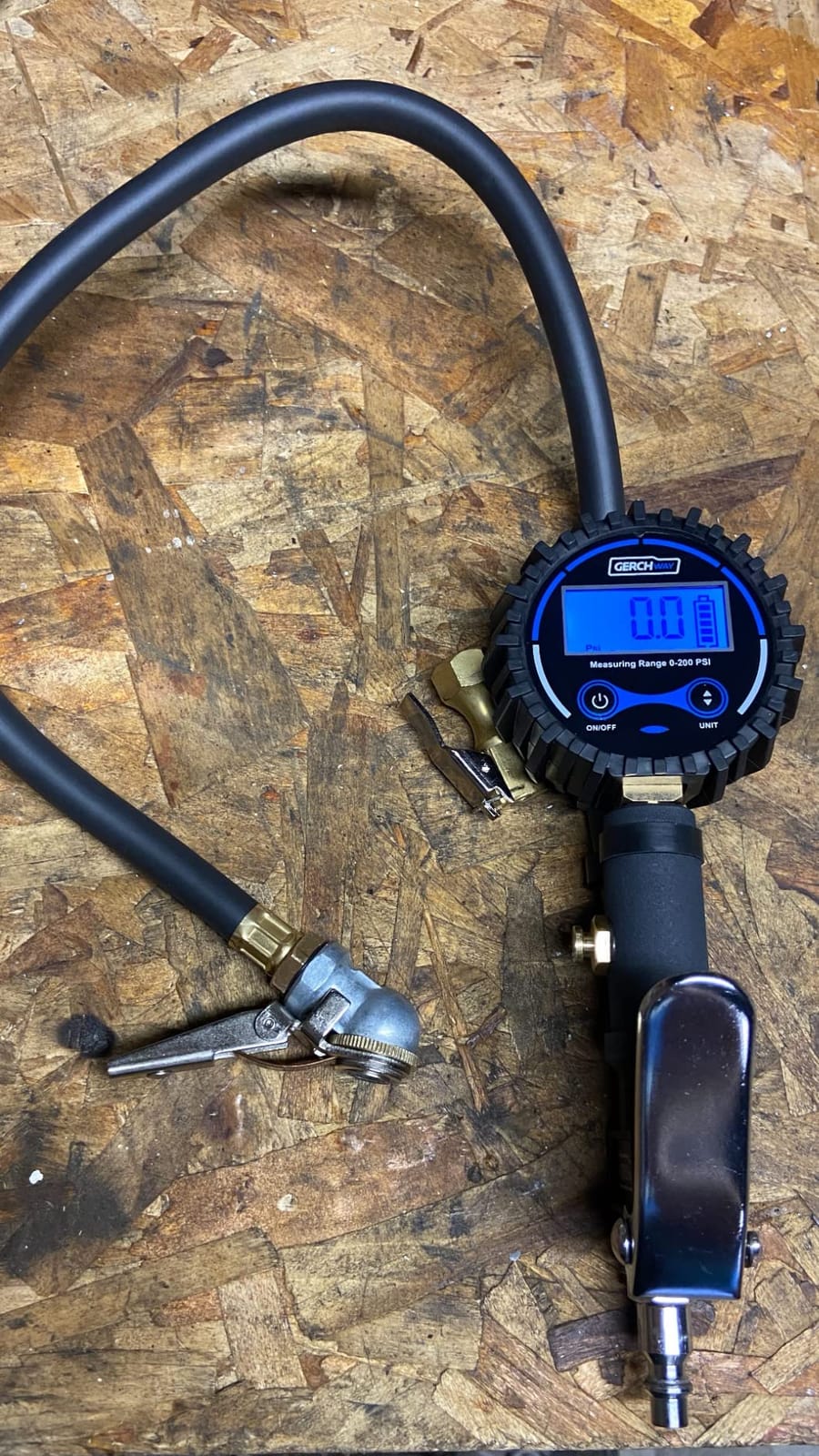 Presta Valve Air Chuck – Digital Bike Tire Inflator with Pressure Gauge – Schrader to Presta Valve Adapter for Air Compressor customer photo 2