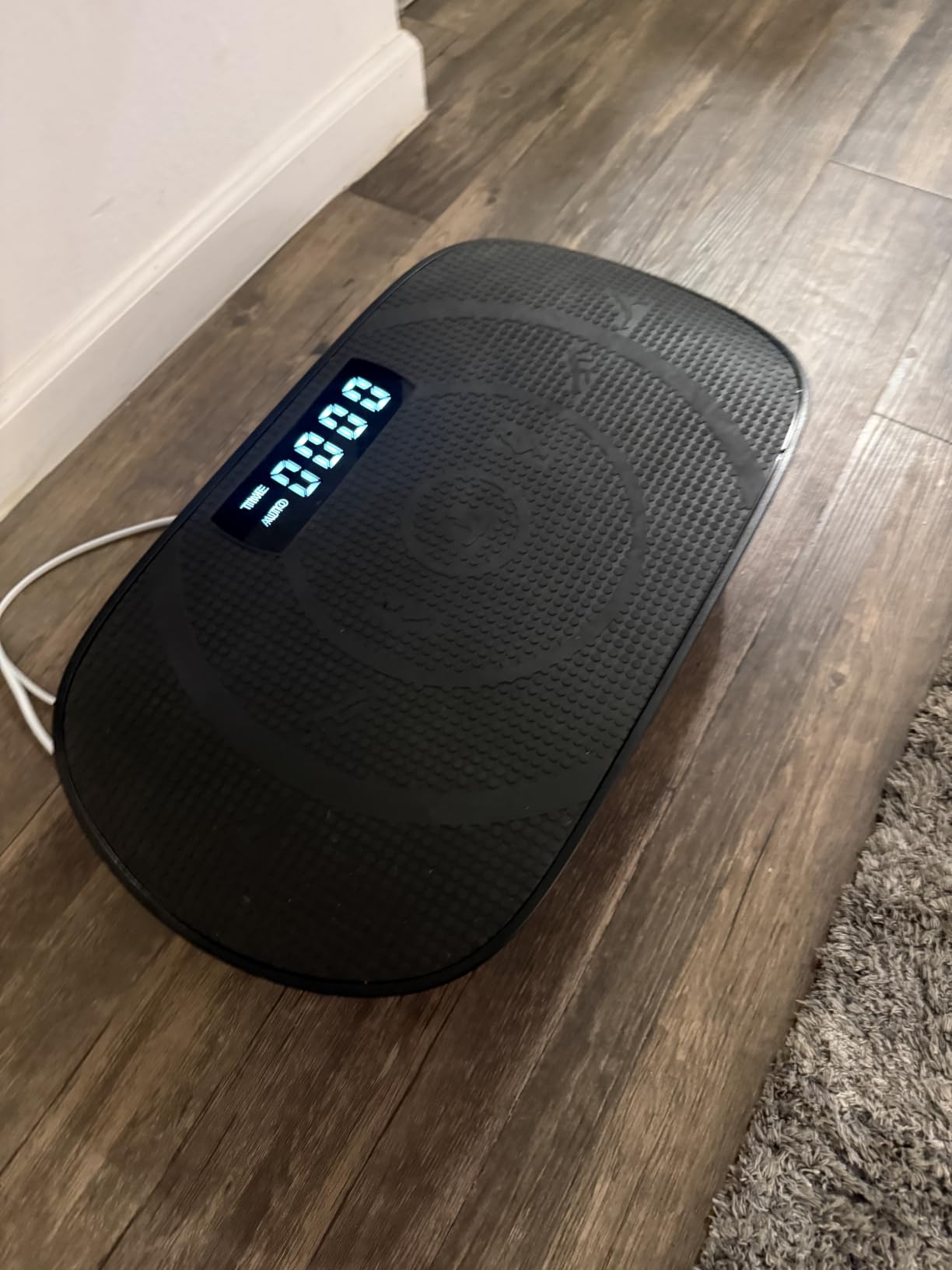 MERACH CV30 Pro Curved Vibration Plate Exercise Machine, Powerful & Quiet | 400lbs Capacity, Whole Body Workout Equipment for Lymphatic Drainage, Shake Plate with Bluetooth & Auto ON/OFF for Home Gym customer photo 1