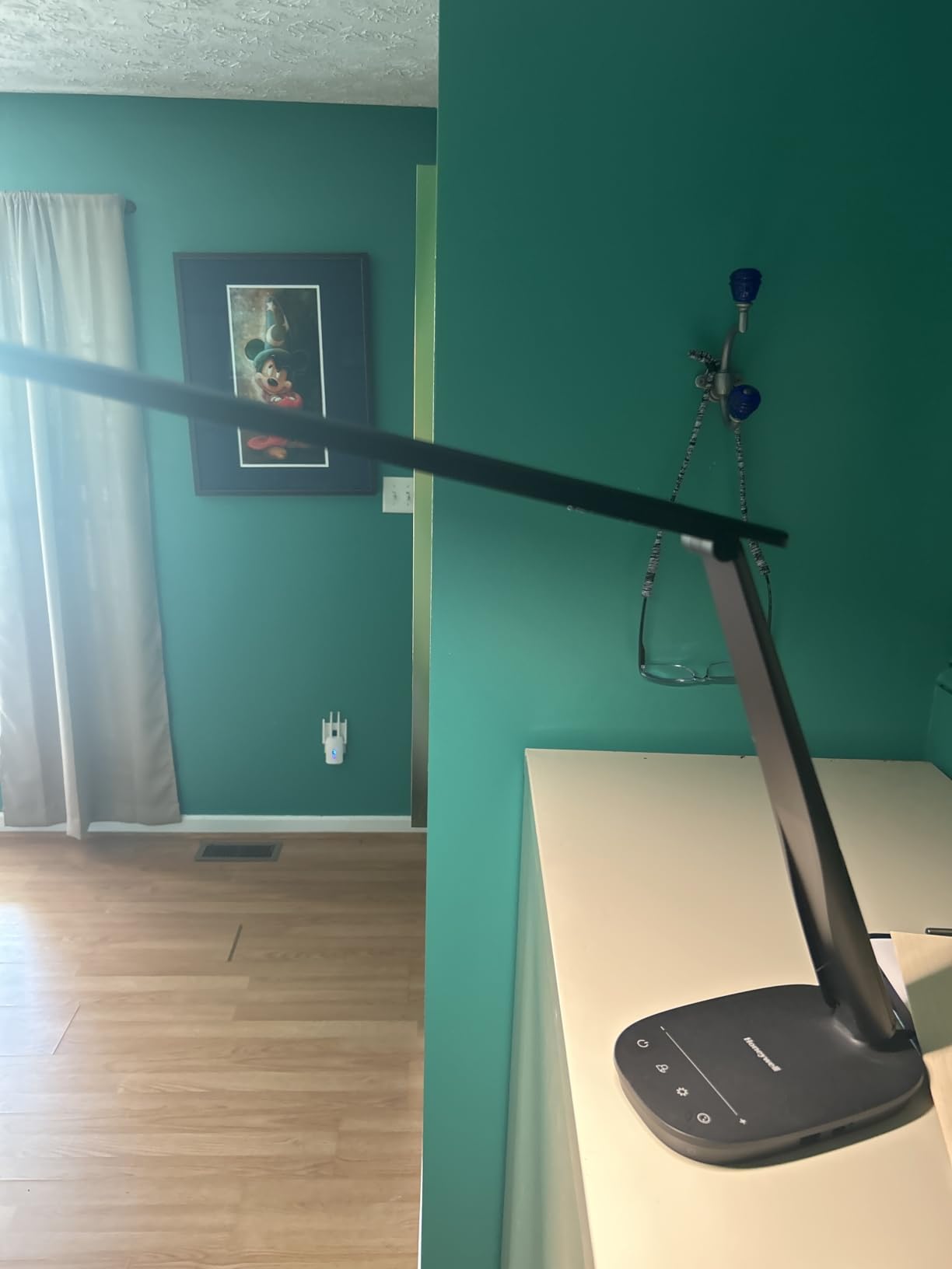 Honeywell LED Desk Lamp for Home Office Eye-Caring Dimmable Reading Light | CRI94,4 Color Modes,Touch Control,USB-A And USB-C Ports,Adjustable Head,Timer,Desk Light for Bedroom Bedside College Dorm customer photo 2