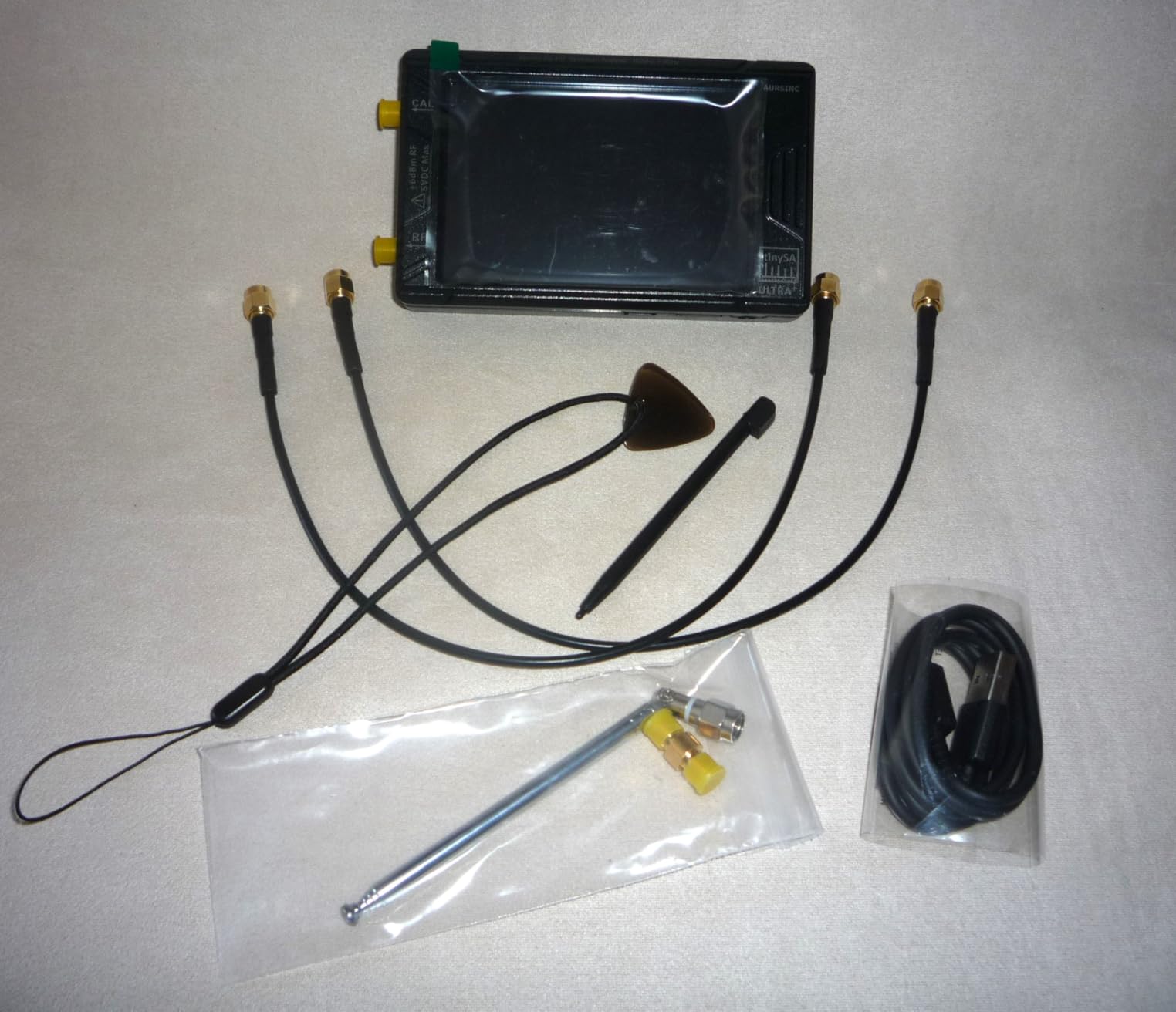 AURSINC Tinysa Ultra+ ZS407 7.3GHz Spectrum Analyzer, HW V0.5.4 100kHz-7.3GHz 4 Inch Tinysa Handheld Frequency Analyzer, 2-in-1 RF Signal Generator 100kHz to 900MHz MF/HF/VHF UHF, with 32GB Card customer photo 1