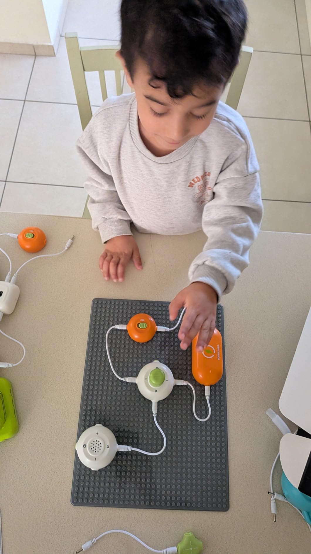 Science Kits for Kids, 448+ Projects Circuit Exploration Kits Educational Electronics Toys for Boys & Girls Hands-On Engineering Toy, Birthday, Halloween, Christmas Gift for Ages 5 6 7 8 9 10 11 12 customer photo 2