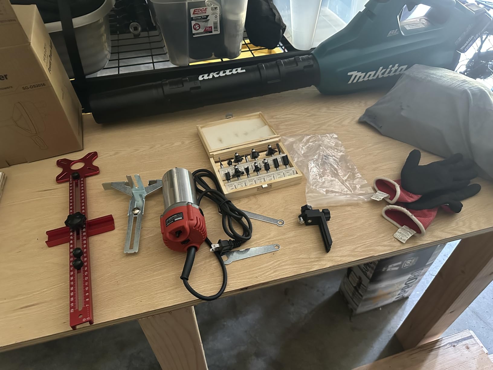 TEENO Wood Router, 800W Compact Router Tools for Woodworking, 31000 RPM Hand Trim Router with 15 Pcs 1/4