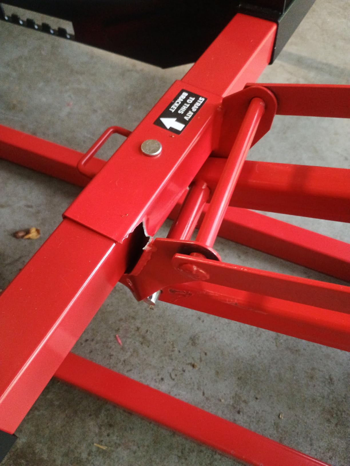 300lb Capacity, Adjustable Riding Lift Jack Heavy Duty Construction with Safety Lock, Non-Slip Wheels&Handle for Tractors, Atvs and Zero Turn Lawn Mowers customer photo 2