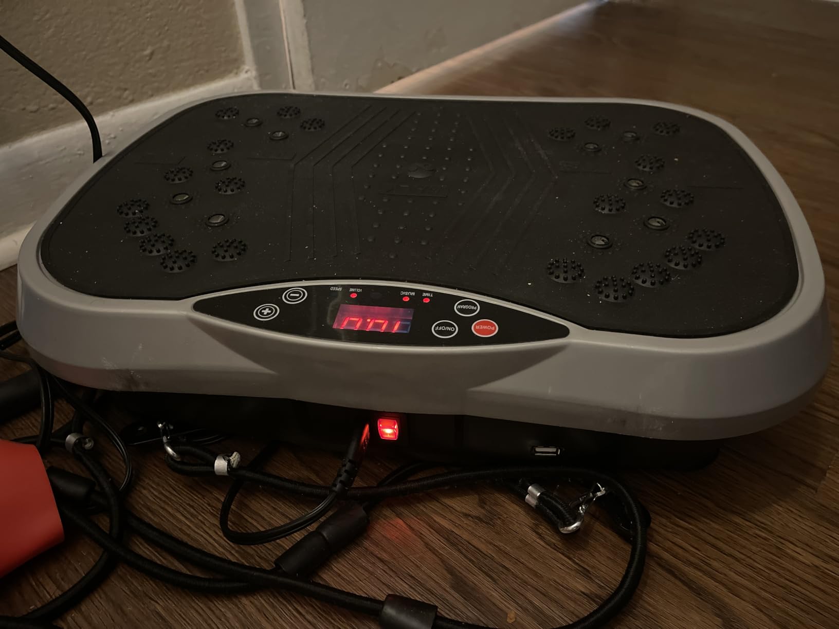 ALSO GO Vibration Plate Exercise Machine for Whole Body Lymphatic Drainage customer photo 1