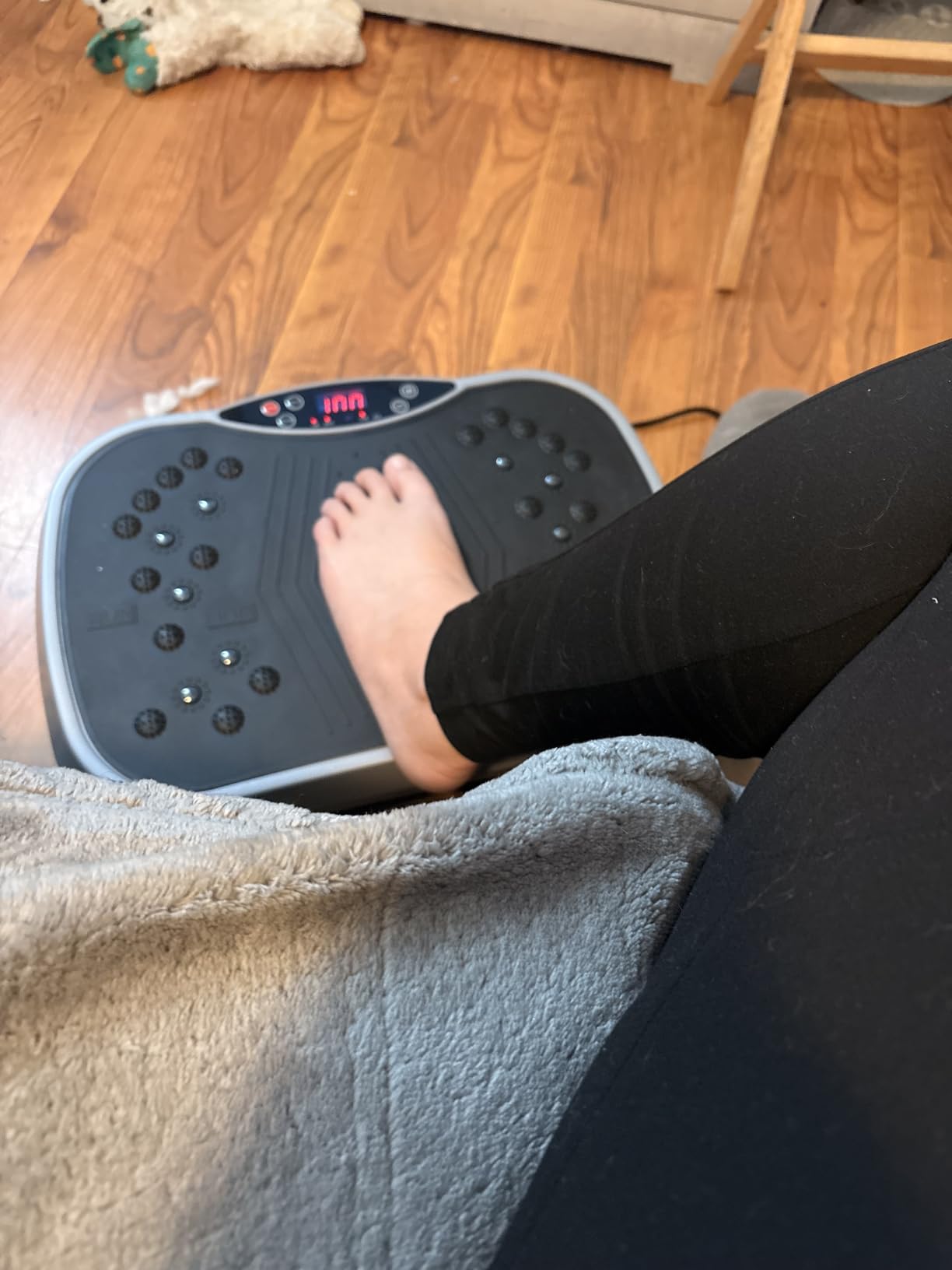 ALSO GO Vibration Plate Exercise Machine for Whole Body Lymphatic Drainage customer photo 2