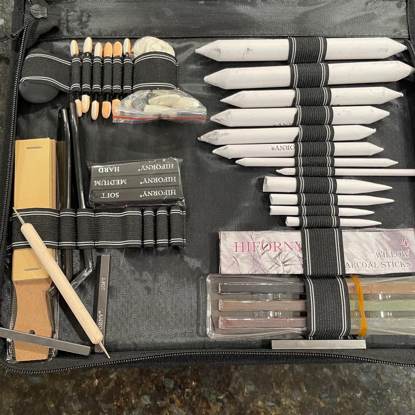 HIFORNY 100 PCS Drawing Set Sketching Kit,Sketch Pencils Art Supplies with Graphite,Charcoal,Blending Tools & Accessories,Portable Zippered Travel Case for Artists & Beginners customer photo 1