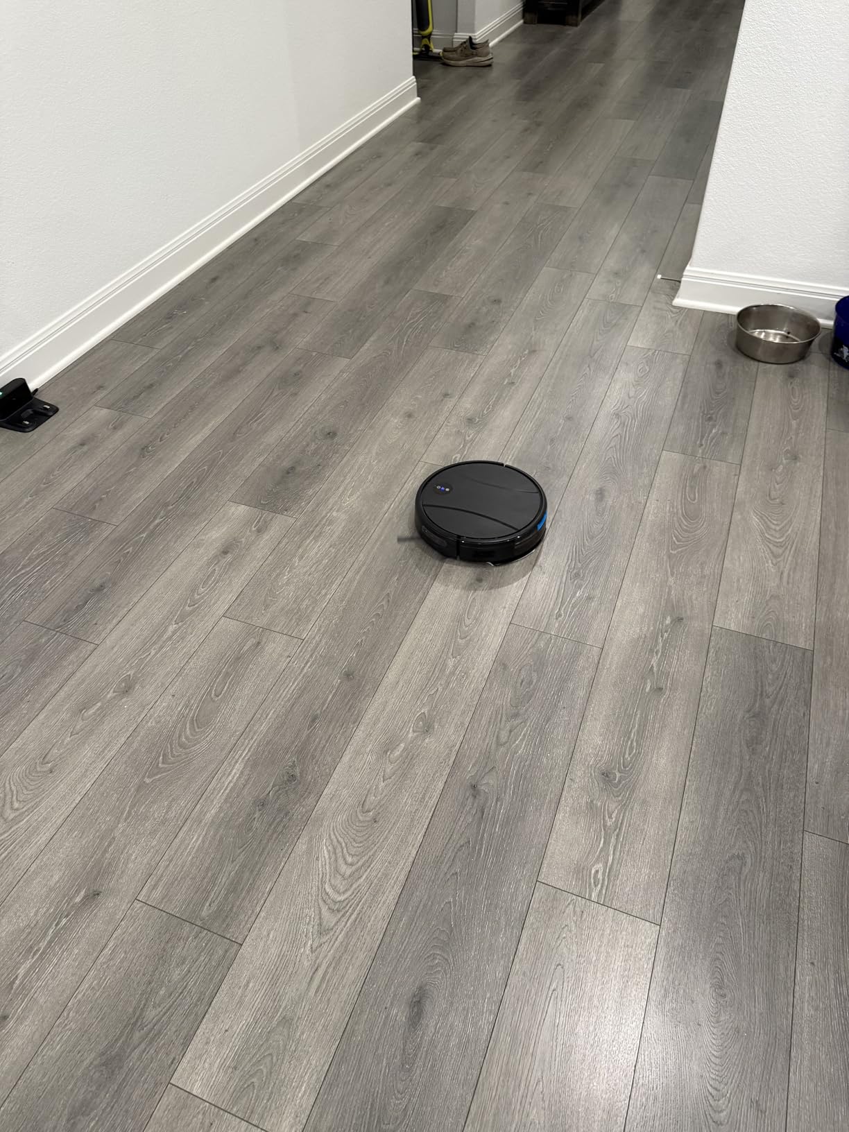 Tipdiy Robot Vacuum and Mop Combo,4200Pa Powerful Robotic Vacuum Cleaner with Self-Charging, Home Automatic Robot Aspiradora for Hard Floor, Low Carpet, Pet Hair, App&Voice&Remote Smart Control customer photo 1