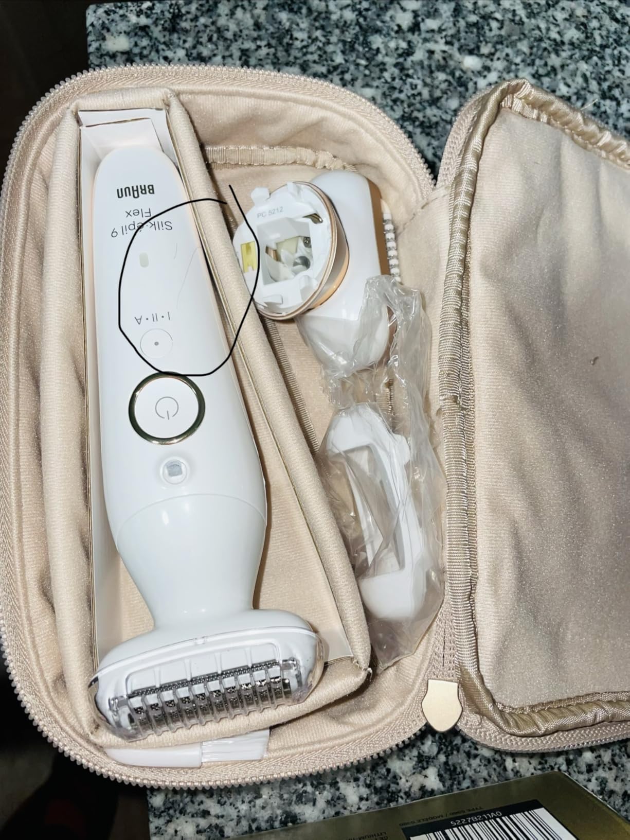 Braun Silk-épil 9 Flex Epilator, 360 Flex and Pivoting Head, Wet and Dry, Includes Shaver Head, Trimmer Comb, SES9-041 3D, Tinted Gold customer photo 2