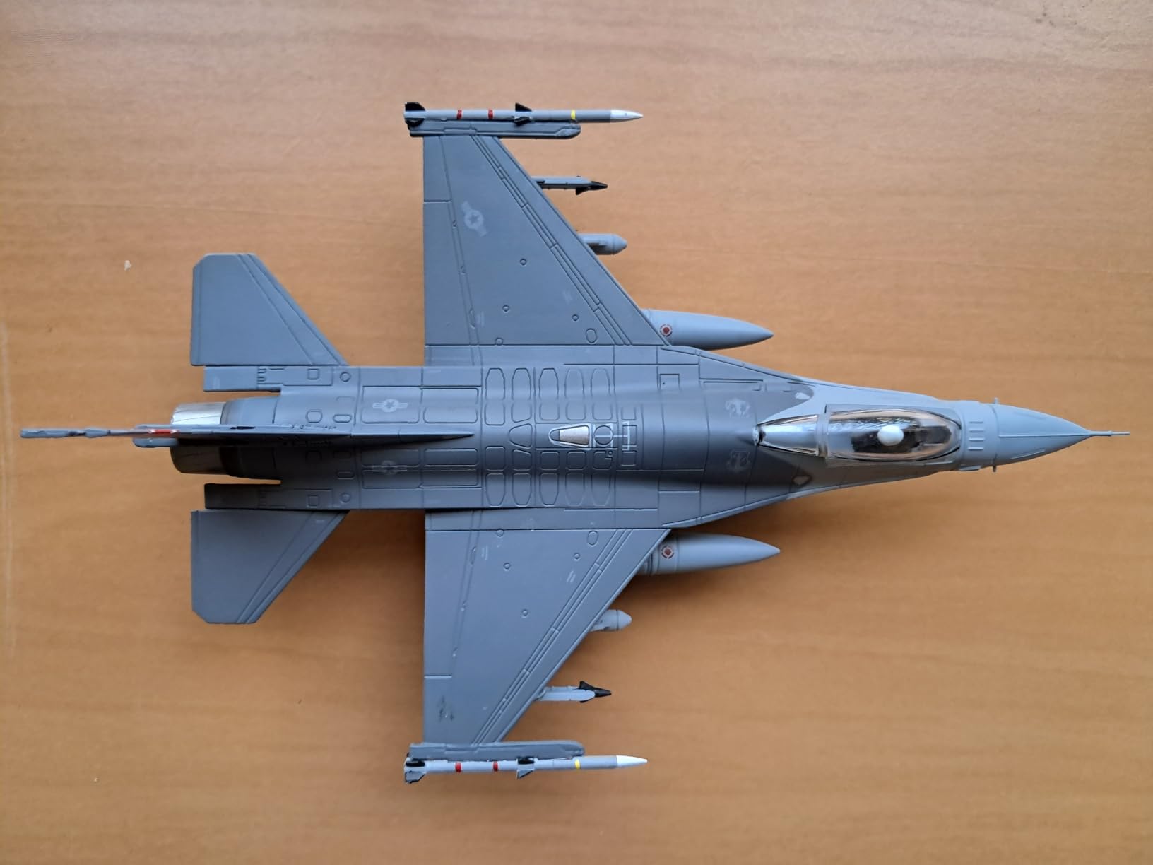 1:72 Scale F-16D Metal Fighter Jet Model Military Die-cast Aircraft Models for Collection or Gift customer photo 2