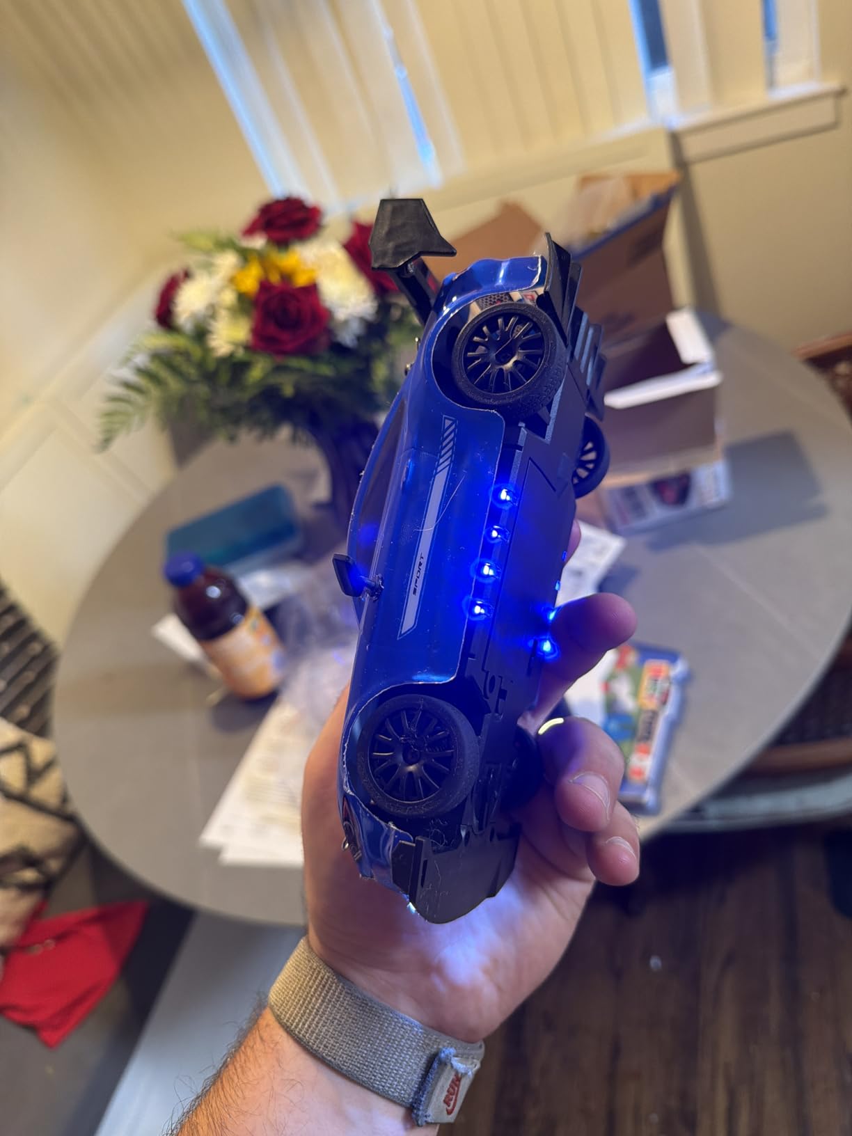 1:24 Scale RC Drift Car 4WD 2.4GHz 30KM/H High Speed Racing Sport Toy Car with LED Lights, Racing and Drift Wheels(02-Blue) customer photo 1