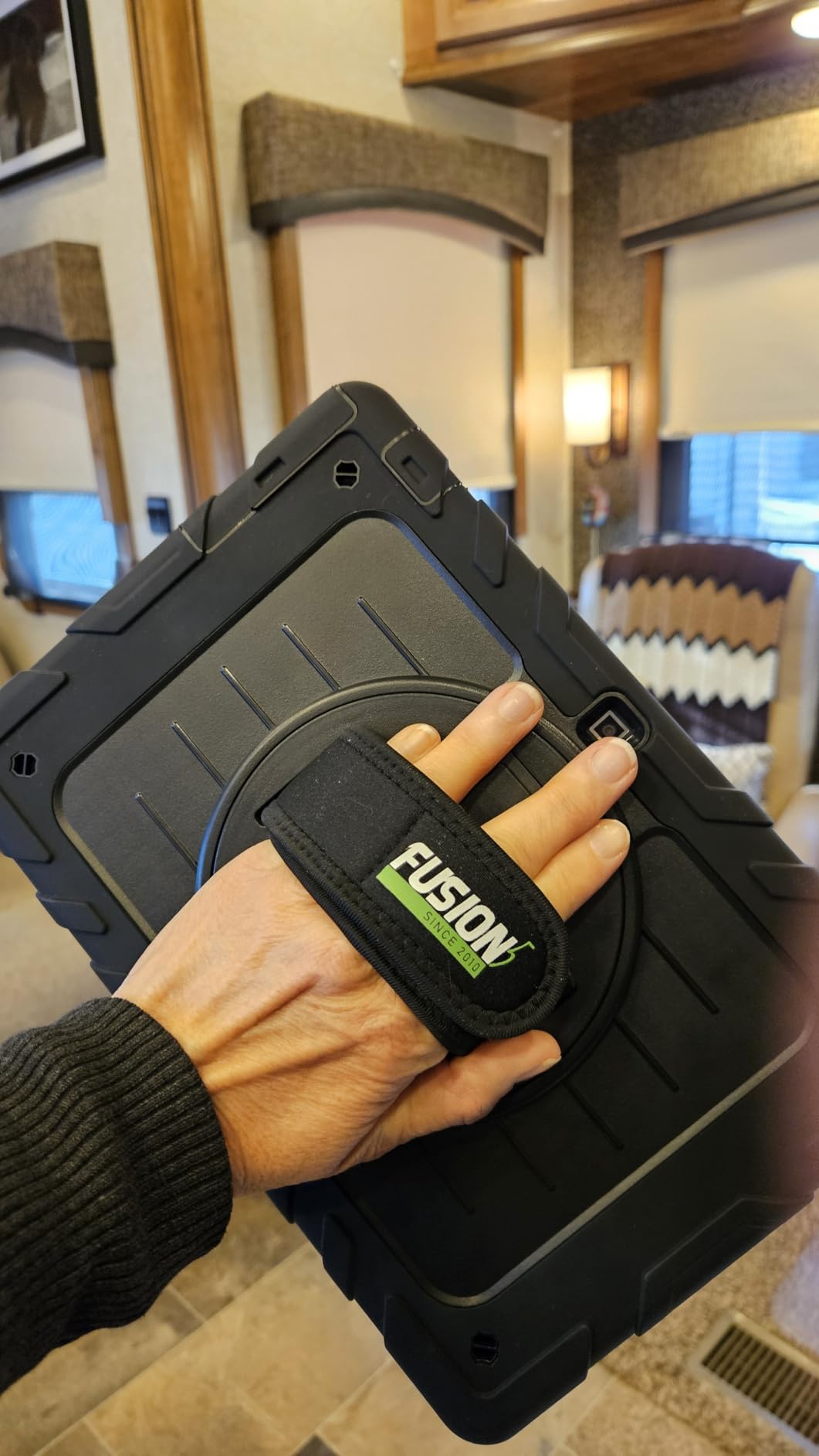 Fusion5 Built in USA 10.1” Windows 11 Professional Rugged Tablet PC - 12GB RAM, 256GB SSD, Intel 13th Gen, Full HD Windows Tablet Computer, HDMI, USB C - 2 Year Full Warranty with Accidental Damage customer photo 1