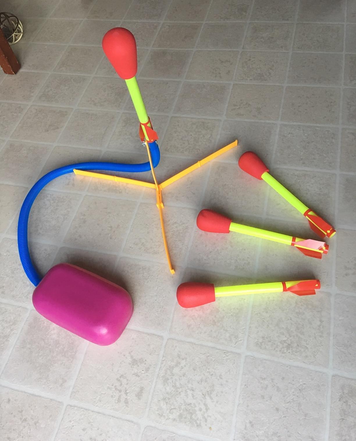 Stomp Rocket Ultra, High-Flying Rocket Launcher for Kids, 4 Rockets customer photo 2