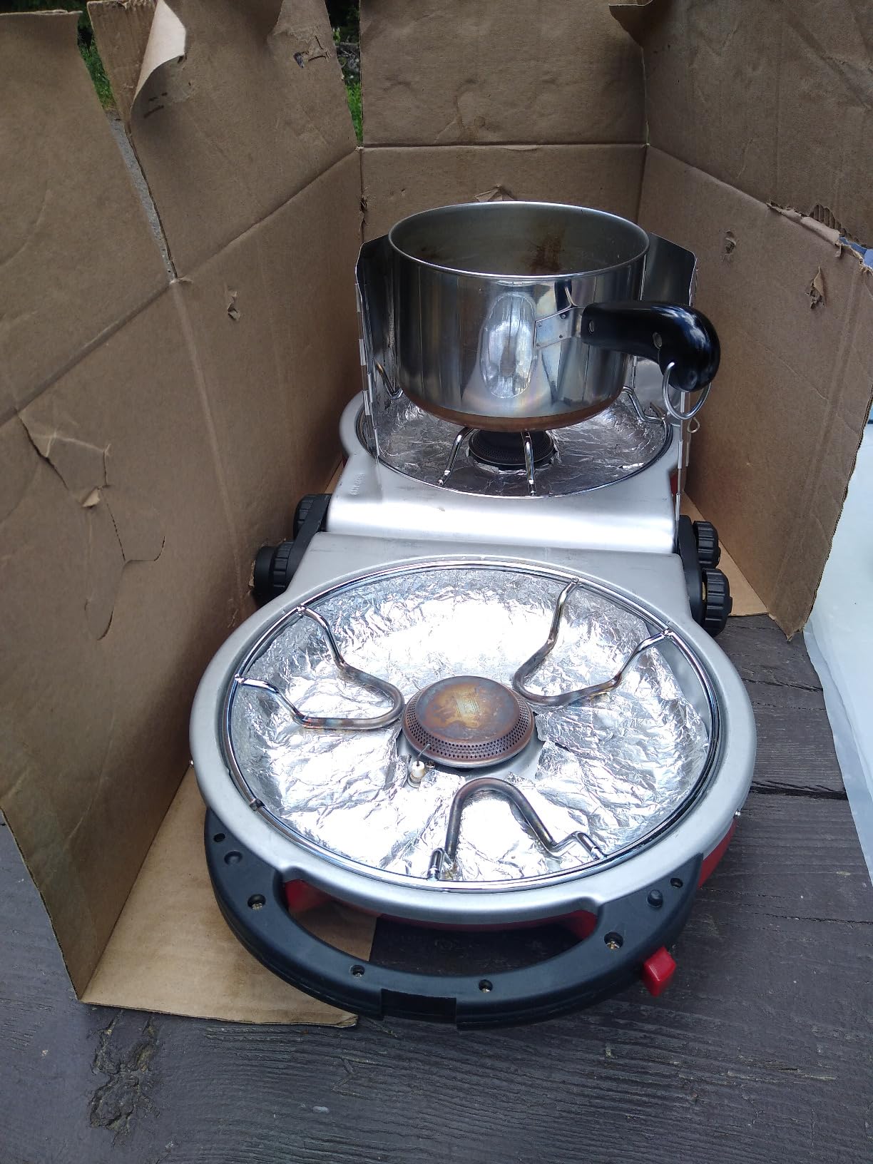Coleman Fold ‘N Go 2-Burner Propane Stove, Dual Adjustable Burners with 20,000 BTUs of Power & InstaStart Ignition, Great for Camping, Tailgating, Grilling, & More customer photo 2