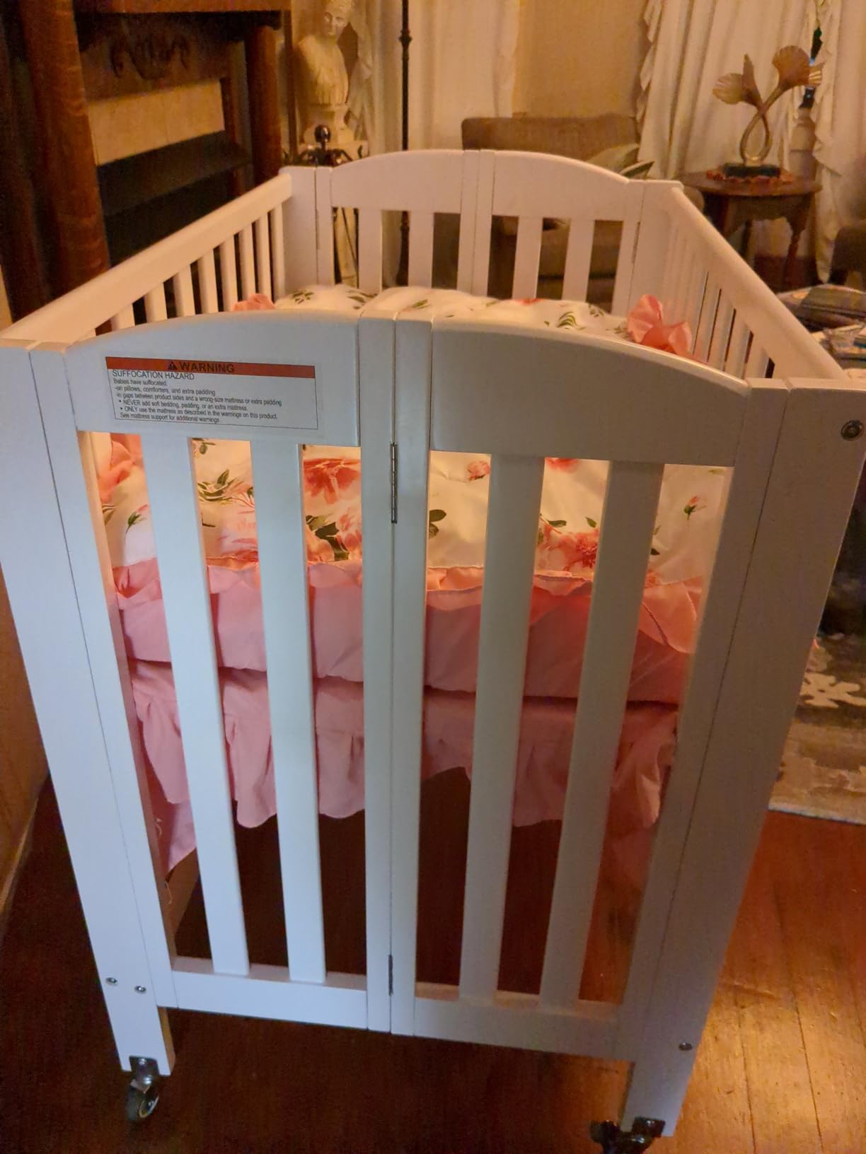 Dream On Me Mini Folding 3-in-1 Portable Baby Crib, Sturdy Locking Wheels customer photo 1