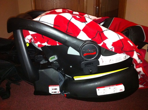 Britax Car Seat Travel Bag with Padded Backpack Straps | Water Resistant + Built-in Wheels + Multiple Carry Handles customer photo 1