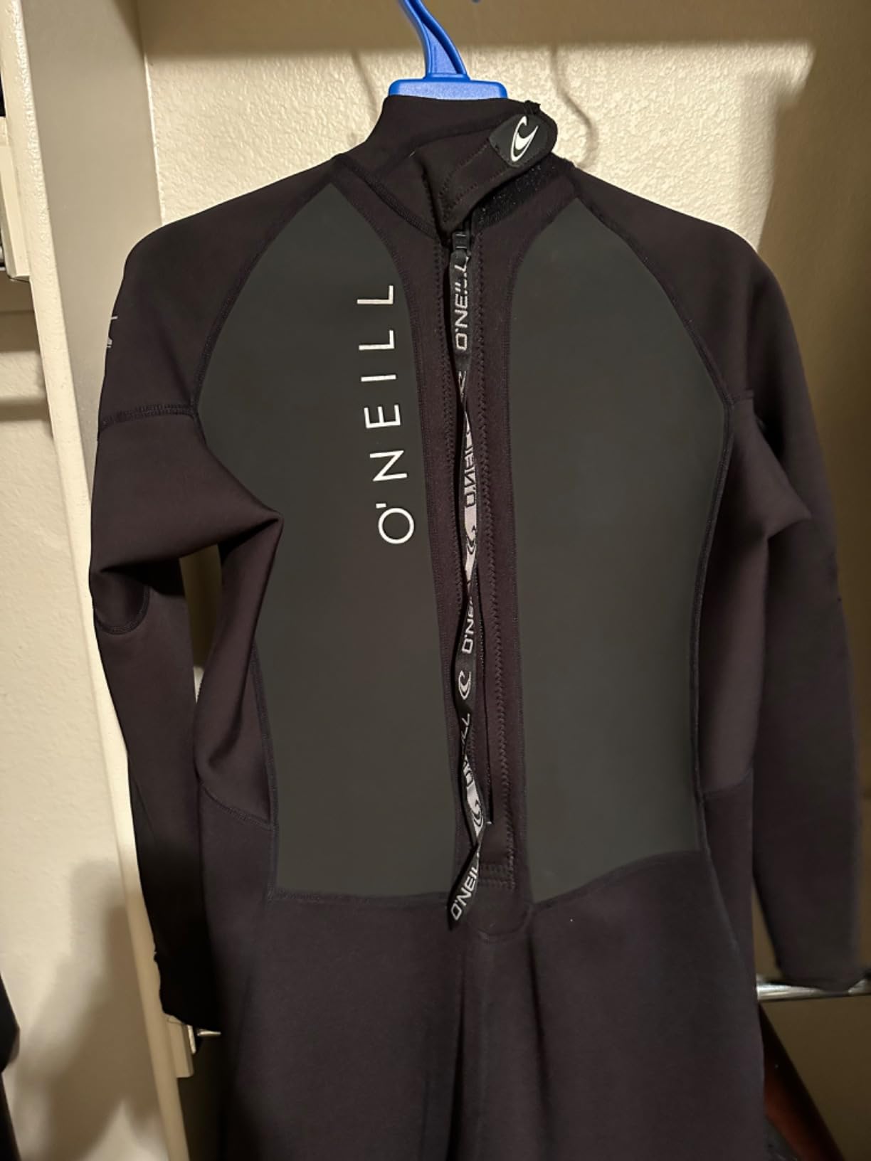 O'Neill Men's Reactor-2 3:2mm Back Zip Full Wetsuit, Lightweight Warmth with Good Flexibility for Surfing, Paddleboarding, Kayaking customer photo 1