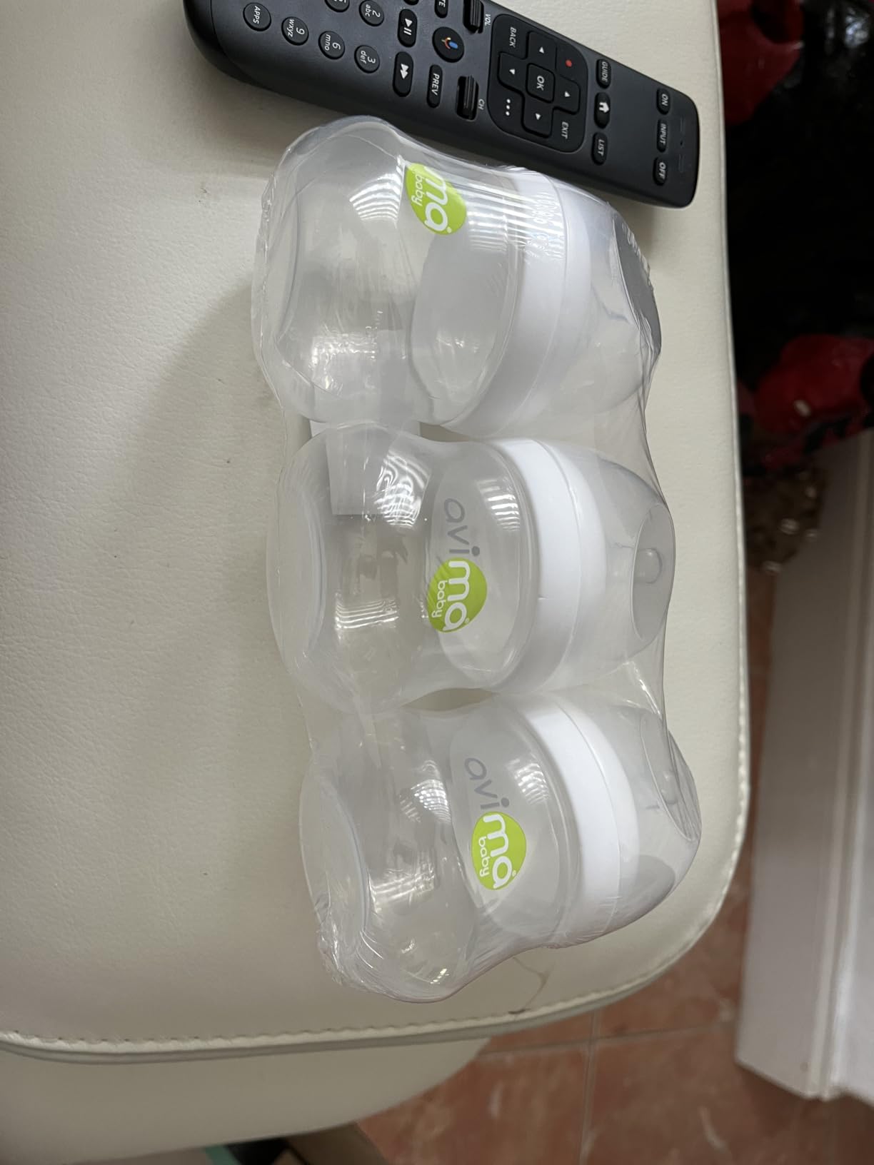 Avima 4 oz Anti Colic Baby Bottles with Slow Flow Nipples. 0-3M (Set of 3) customer photo 2