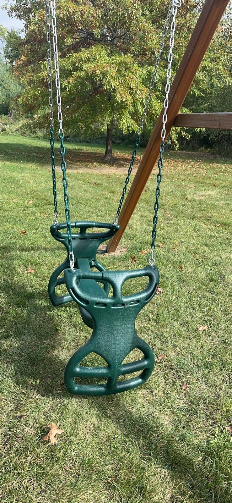 Gorilla Playsets 04-0037-G Dual Ride Glider Back-to-Back Tandem Swing, Green, Green Plastic Coated Chains, Multi-Child Swing customer photo 2