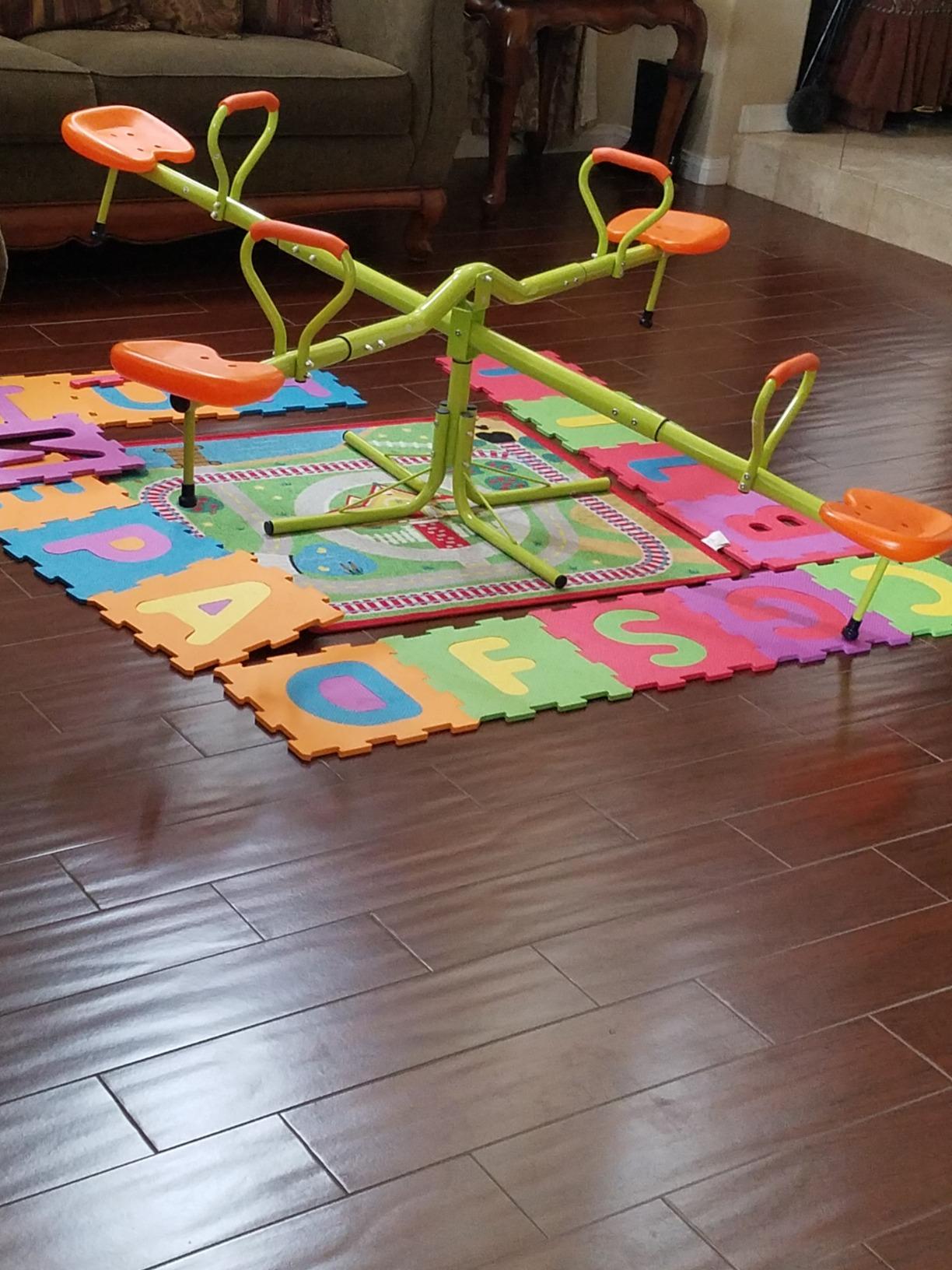 SUPER DEAL Teeter Totter Kids Seesaw, Outdoor Playground Equipment 360 Degrees Rotate All Steel Extendable Tubes for Toddlers Children Backyard, Green and Orange, 4 Seat customer photo 2