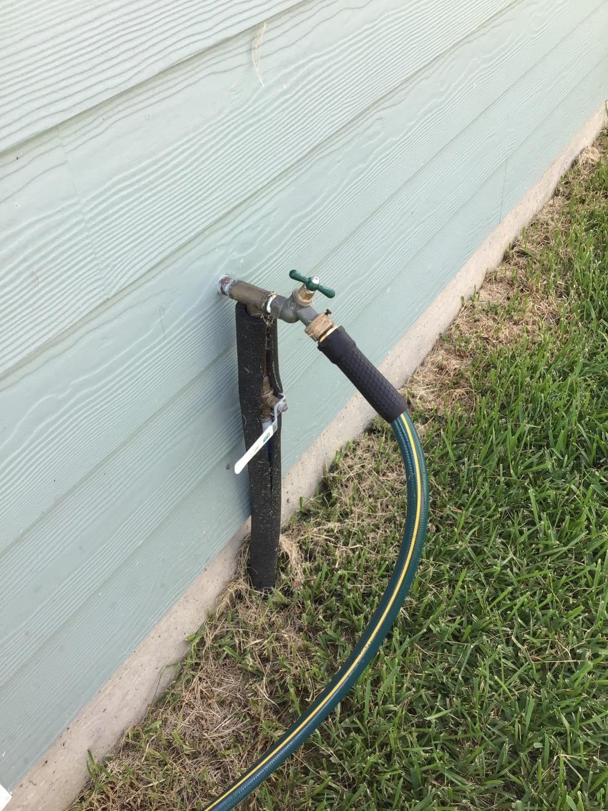100 ft Heavy Duty 3/4 in. Garden Hose, Solution4Patio, Male/Female Fittings customer photo 1