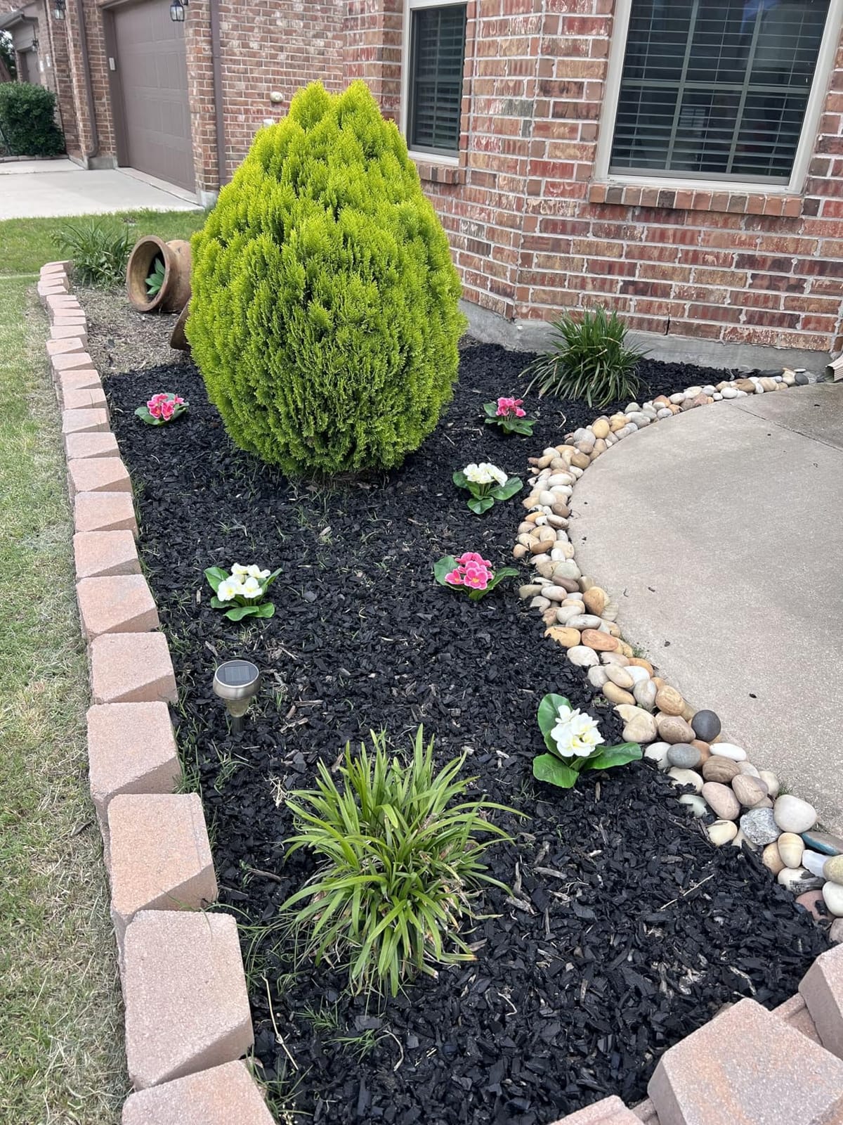 NuPlay Rubber Mulch Landscaping Bark – Rubber Nugget Weed Barrier Garden Ground Cover, 1 Pack, Black customer photo 1
