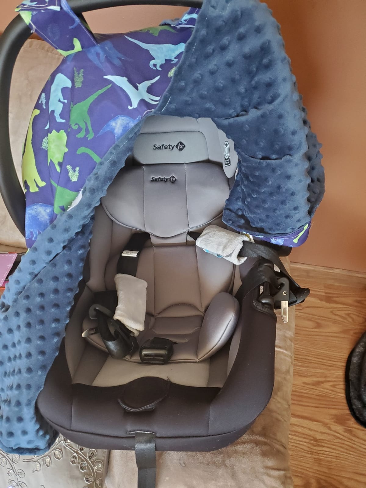 TANOFAR Carseat Covers Baby Boy & Girl, Peekaboo Opening Infant Car Seat Cover for Winter, Warm & Cozy, Bear customer photo 2