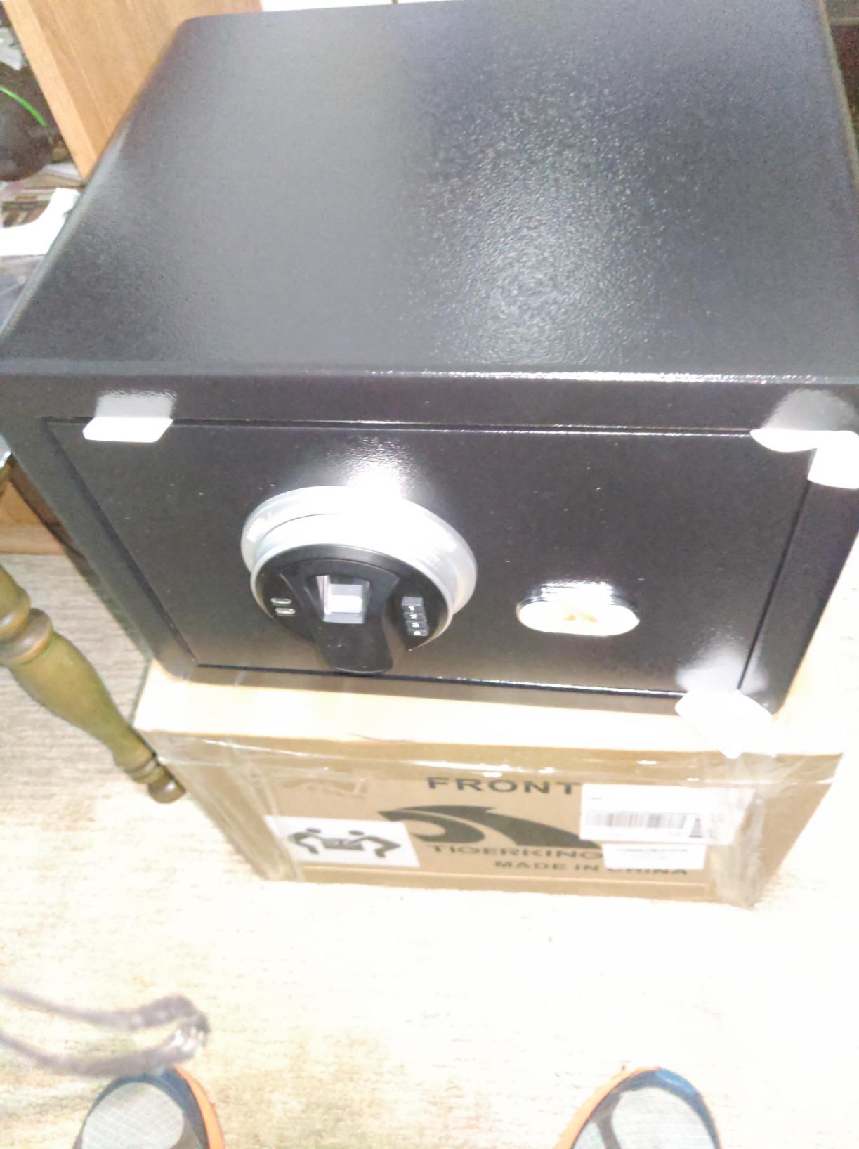 TIGERKING Biometric Small Home Safe with key and digital keypad customer photo 2