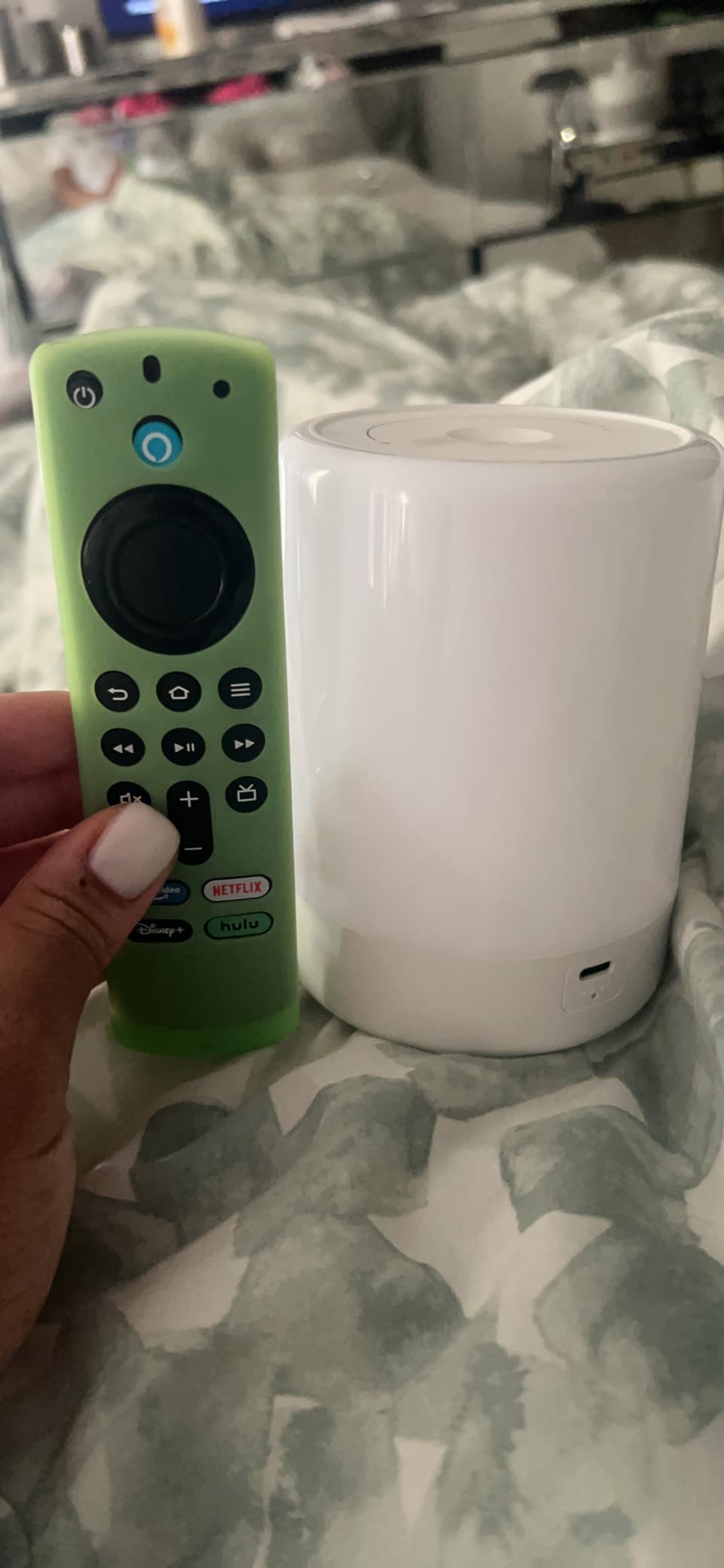 Baby Night Light, Nursery Night Lamp for Breastfeeding, Portable Nightlight for Kids Toddlers Bedroom, Warm & Soft Bedside Lamp, Touch Control, Rechargeable, Lasting Up to 100Hours customer photo 2
