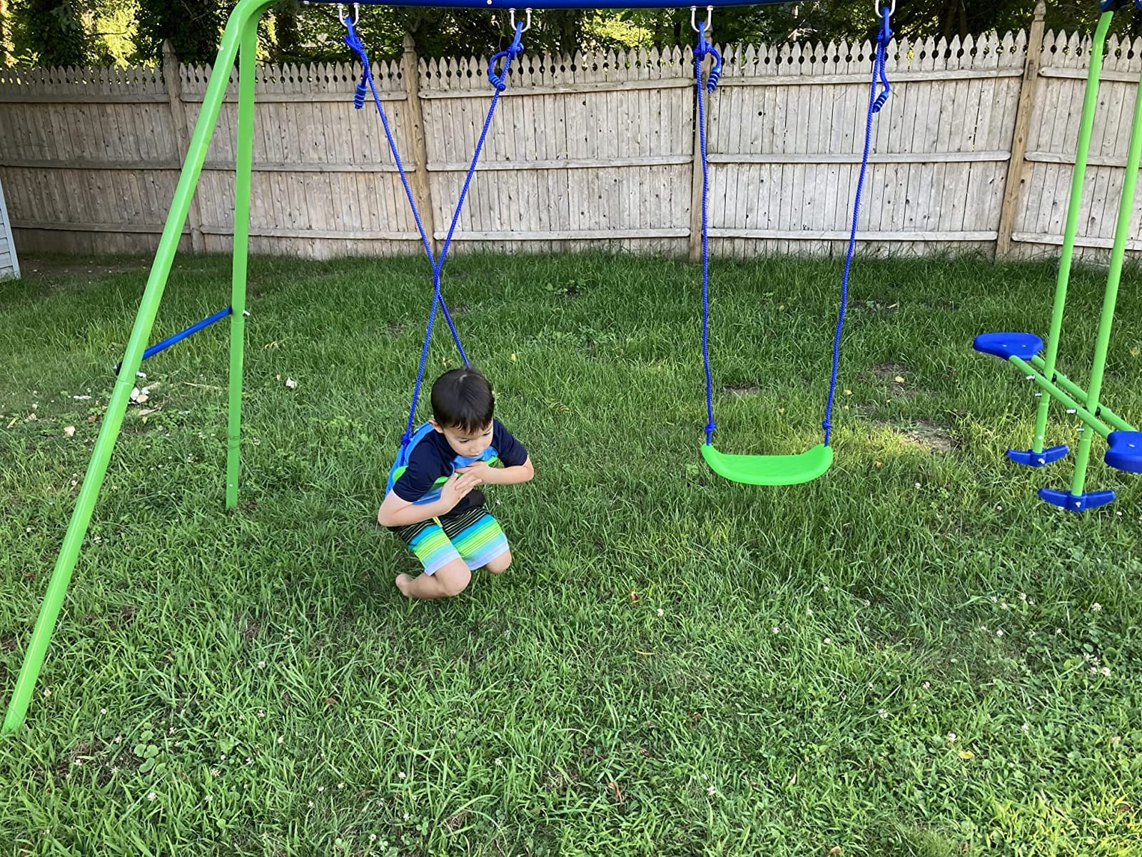Outsunny Metal Swing Set with Glider Two S Seats Adjustable Height Green customer photo 1