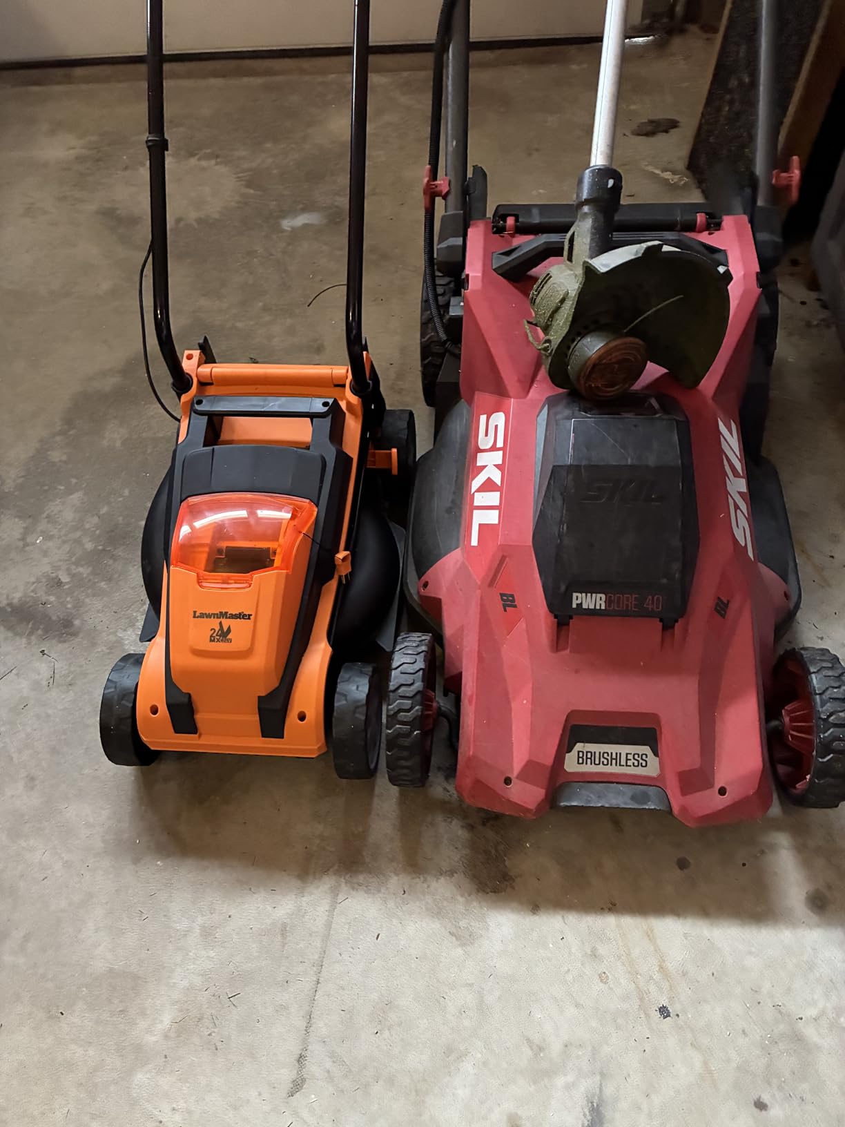 LawnMaster 48V MAX 17-inch Brushless Cordless Lawn Mower, CLMF4817E customer photo 1
