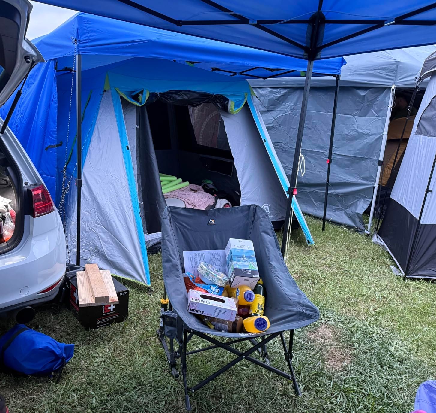 EVER ADVANCED Blackout 6 Person Camping Tent, Instant Cabin Tent for Family with Vestibule and Large Mesh Windows, 60s Easy Setup, Double Layer, Water-Resistant customer photo 2