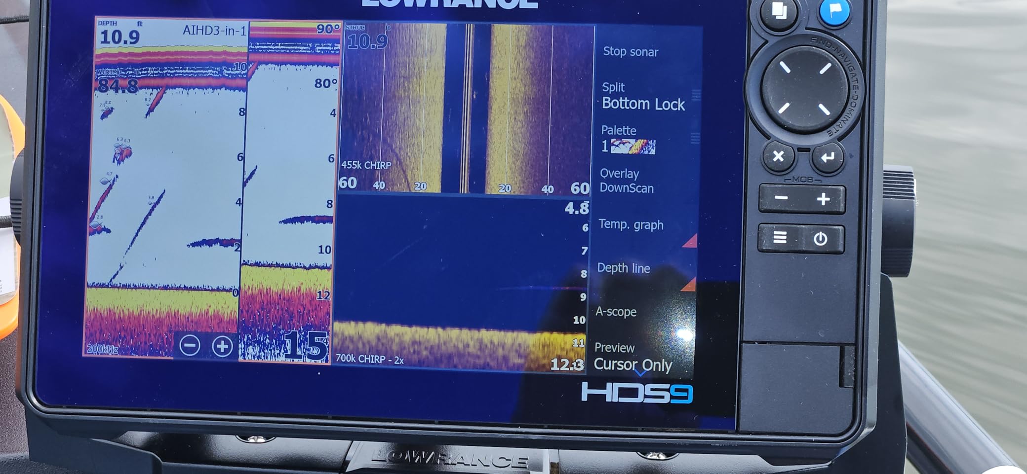 Lowrance HDS PRO Fish Finder/Chartplotter with C-MAP, 9 to 16-inch Options customer photo 1