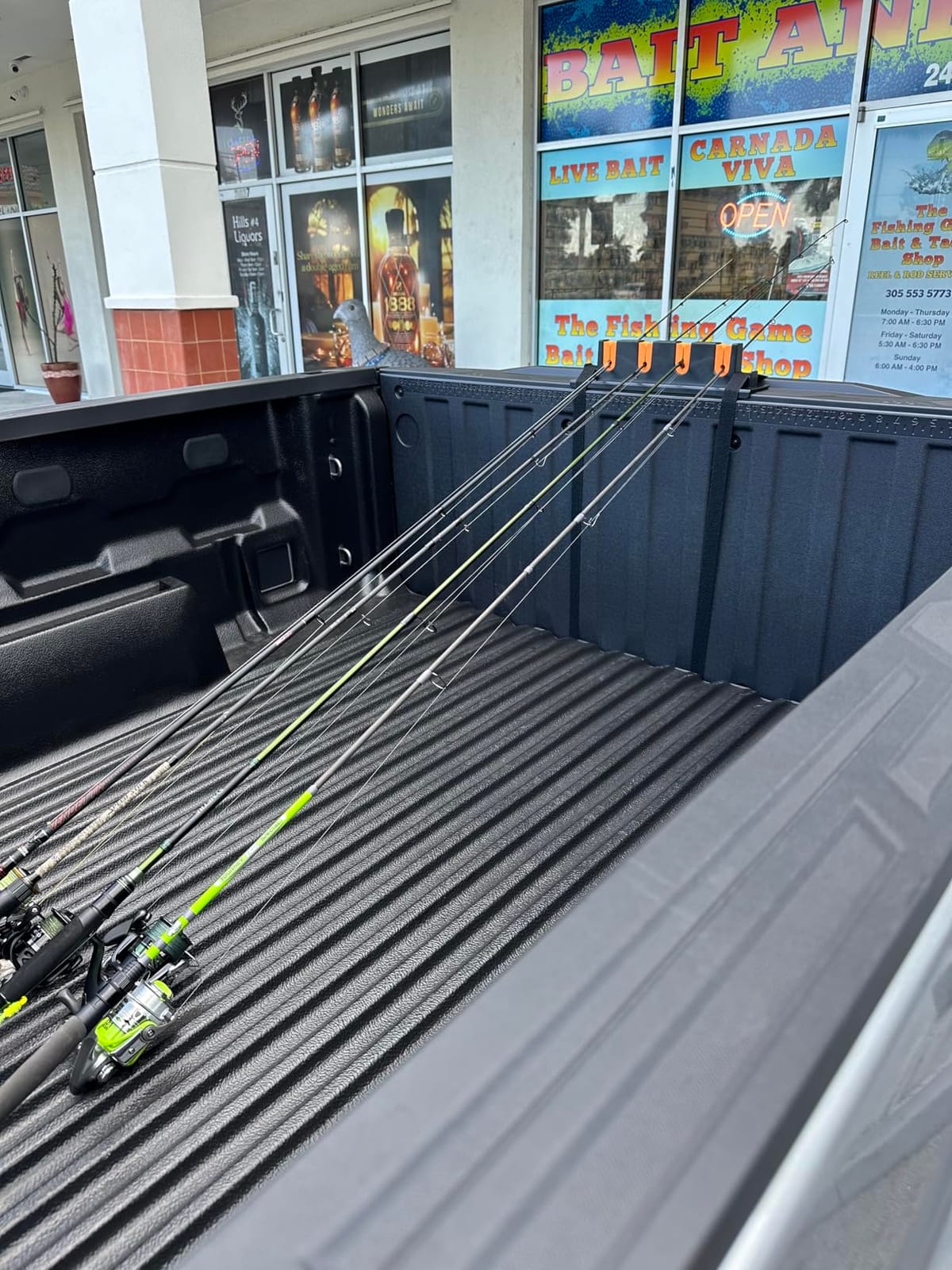 Fishing Rod Holder for Truck Tailgate – Transport 4 Rods Securely with Soft Foam Inserts & Straps – Fishing Pole Rack for Pickup Truck Bed – Easy Tailgate Rod Carrier customer photo 1