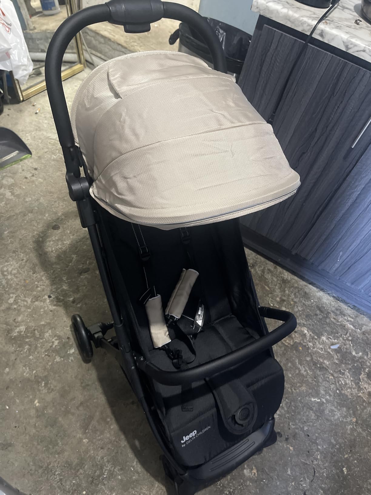 Jeep Altitude Compact Travel Stroller by Delta Children Greenguard Gold, Easy One Hand Fold, Lightweight, Extendable Canopy with Peek-a-Boo Window, Reclining Seat, 4 Wheel Suspension, Olive Green customer photo 1