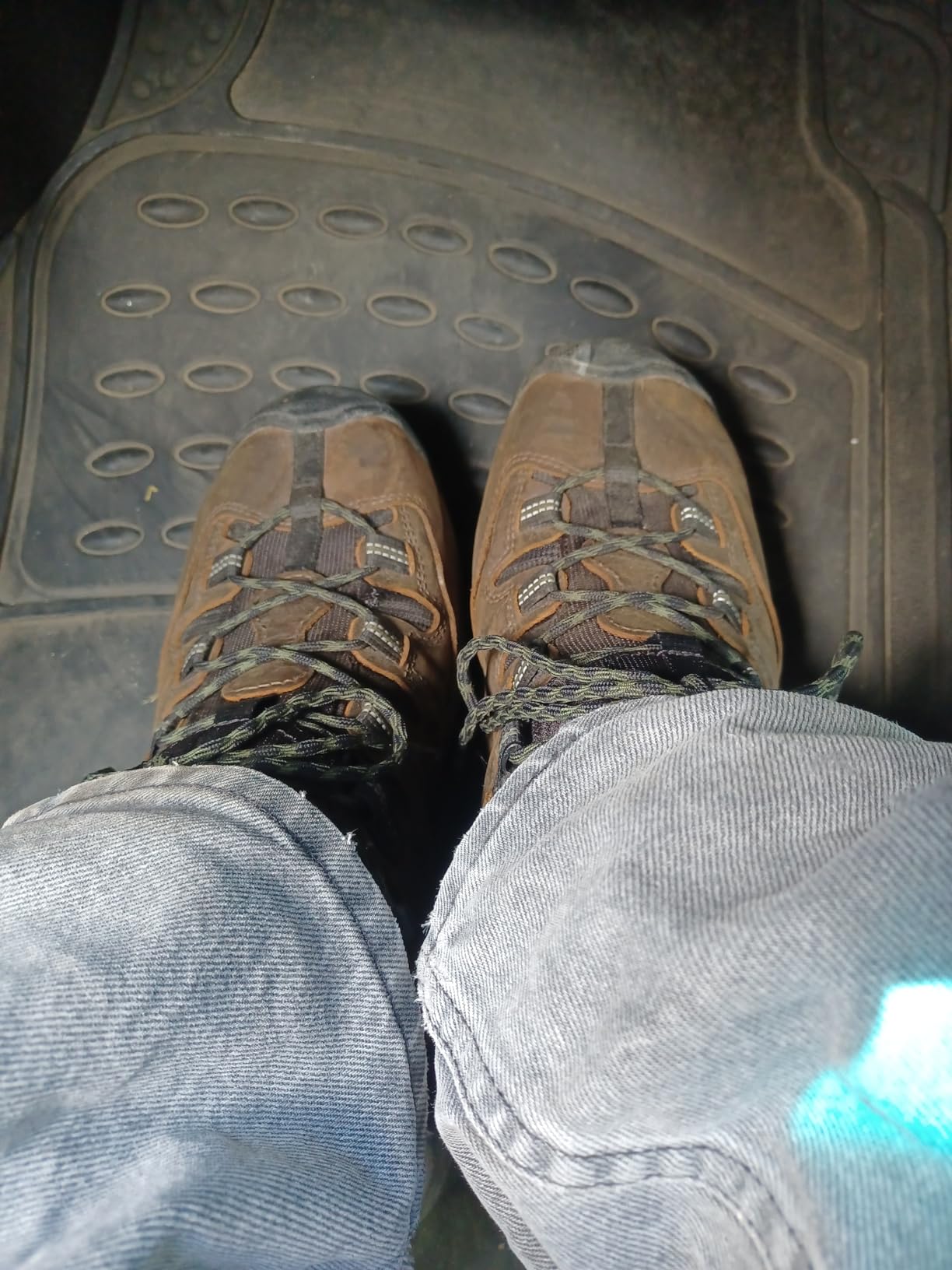 KEEN Utility Men's Detroit XT Mid Height Steel Toe Waterproof Work Boots customer photo 1