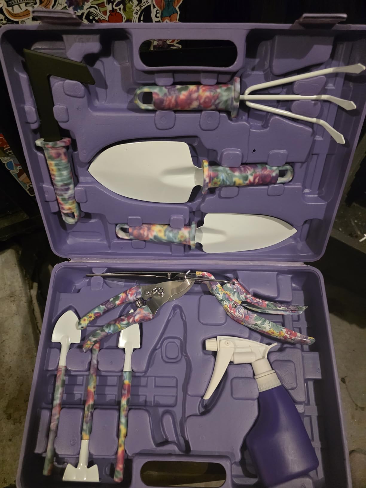 Garden Tools Set, JUMPHIGH 10 PCS Heavy Duty Gardening Tools Includes Hand Trowel Rake Weeder Pruner, Gardening Gifts for Women, Garden Kit with Tote Bag, Apron, Gloves, Kneeling Pad customer photo 2