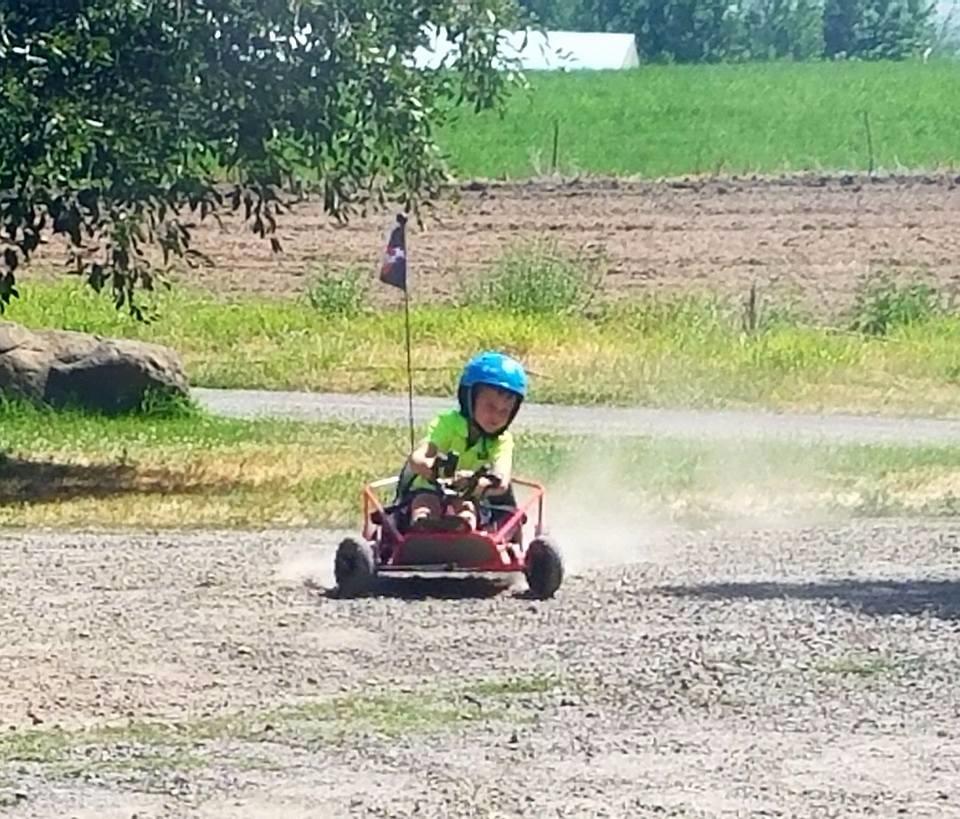 Ground Force Dune Runner Go Kart | Electric Race Cart customer photo 2