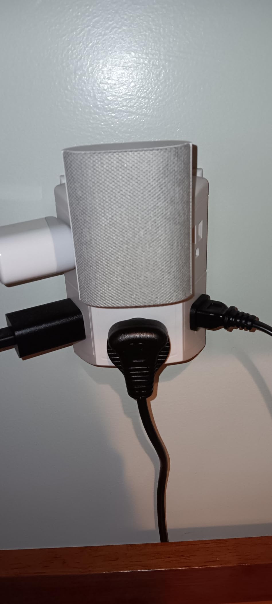 Ring Chime — Enhanced audio for real-time alerts you can hear from anywhere, easy plug-in setup, simple wifi & Bluetooth connectivity, sleek design, White customer photo 2