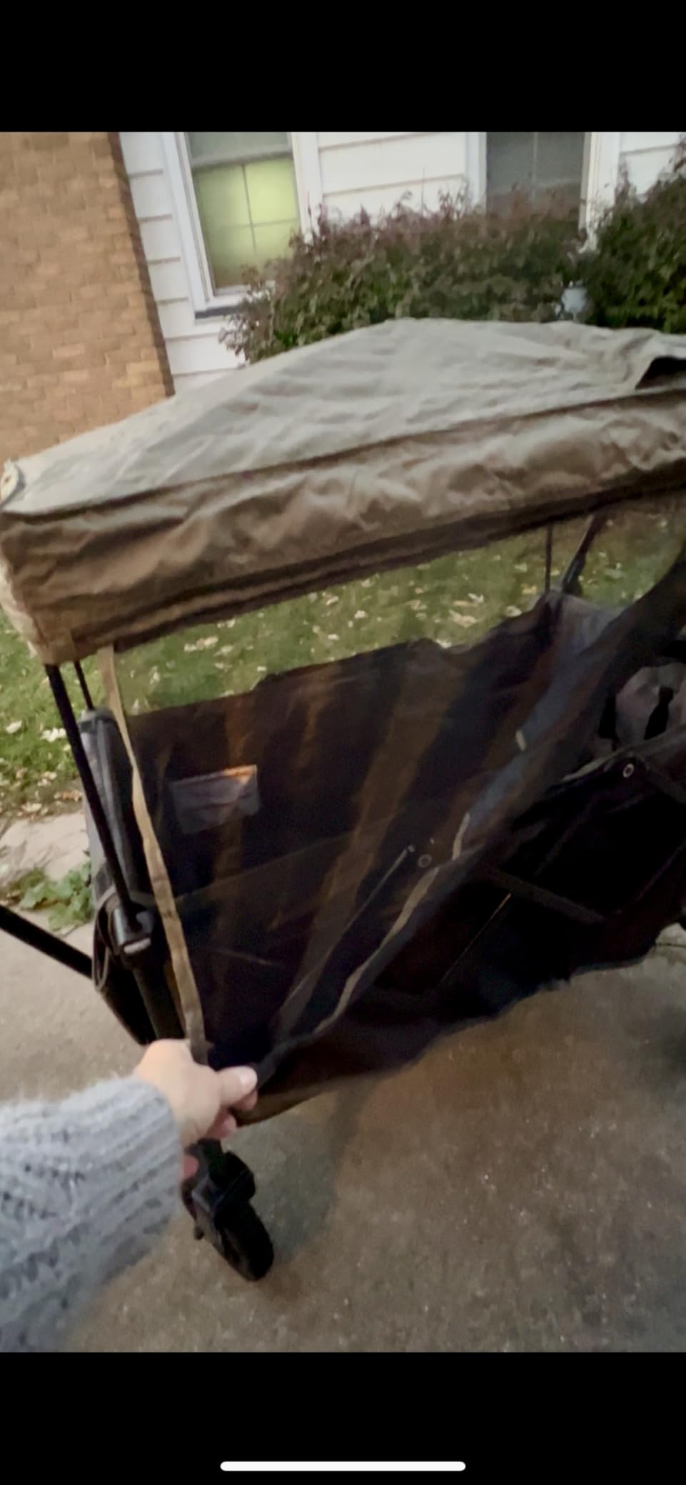 Stroller Wagon for Kids, One-Hand Adjustable Push/Pull Handle customer photo 1