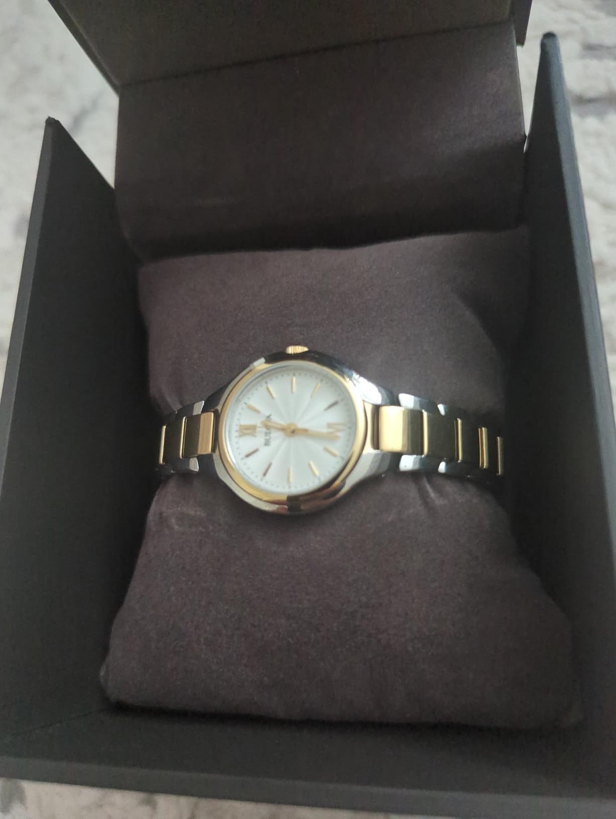 Bulova Ladies 3-Hand Quartz Classic, Stainless Steel Case, 28mm customer photo 1
