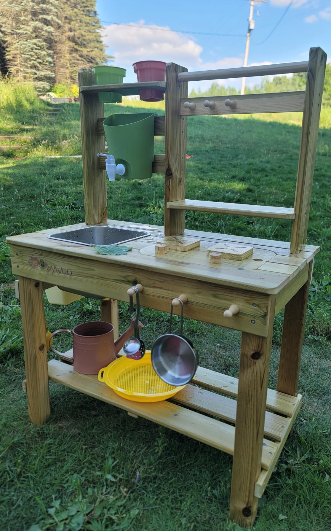 Toywoo Waterproof Mud Kitchen for Kids Outdoor, Wooden Play Kitchen with Working Faucet & 2 Stainless Steel Sinks, Pretend Cooking & Gardening Toy, Perfect Outdoor Gift for Boys Girls Ages 3+ customer photo 2