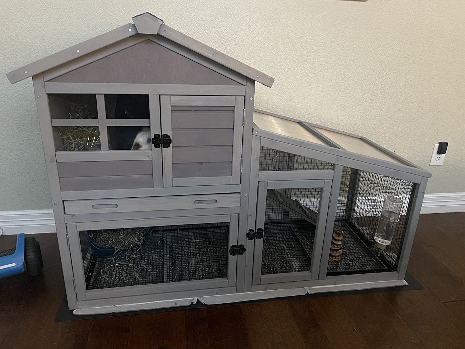 Mobile Chicken Coop with Wheels, Large 16.4ft² Chicken House for 6-8 Chickens, Weatherproof Chicken Tractor, with Nesting Boxes & Foldable Ramp, Easy Clean with Pull-Out Metal Trays customer photo 2