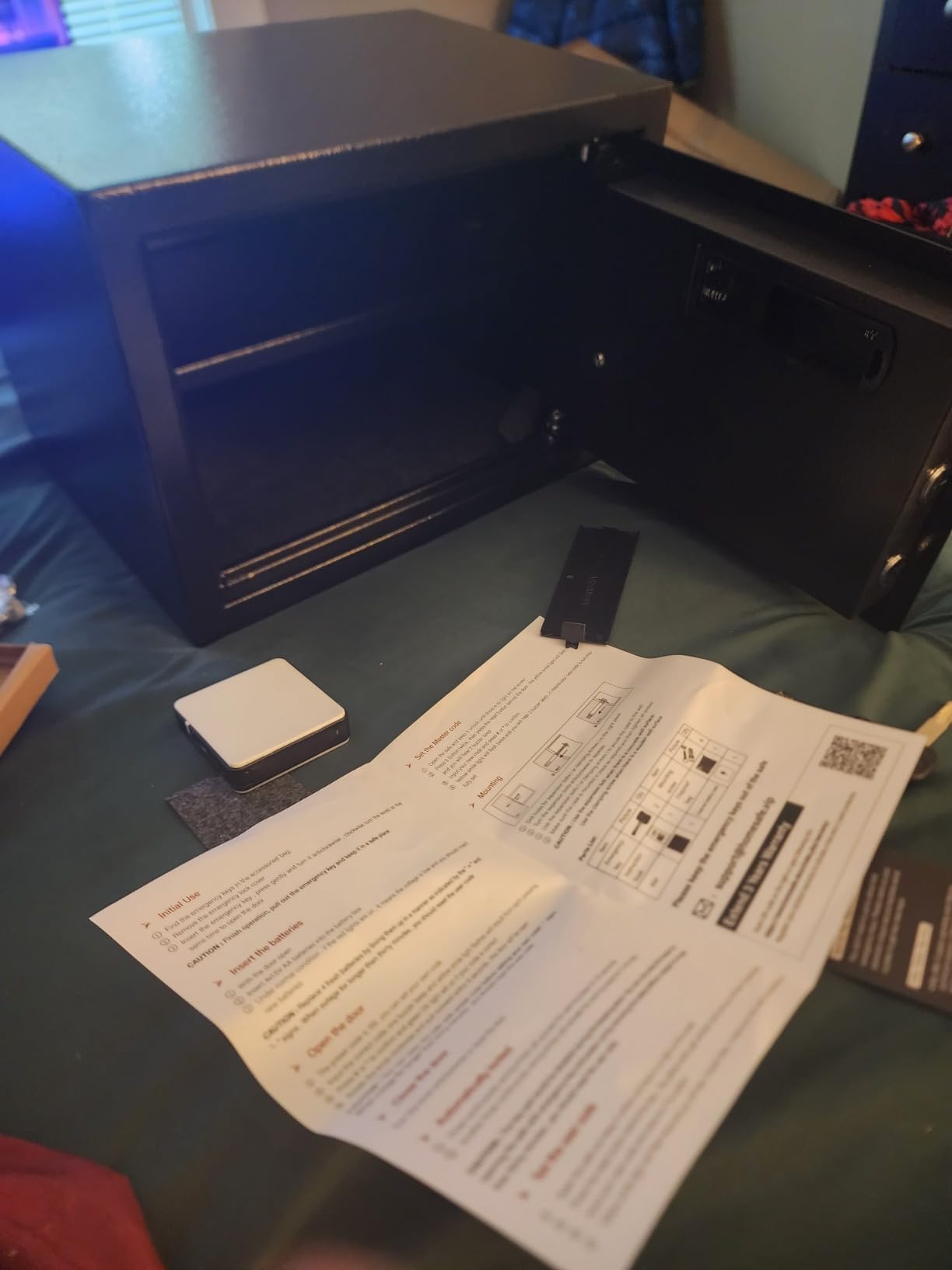 1800°F/ 35 Min Small Fireproof Safe, 15.25 Lbs Heavy Duty Safe Box customer photo 2